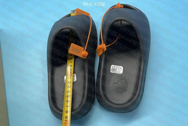 Yeezy Slide - AJUDA 4