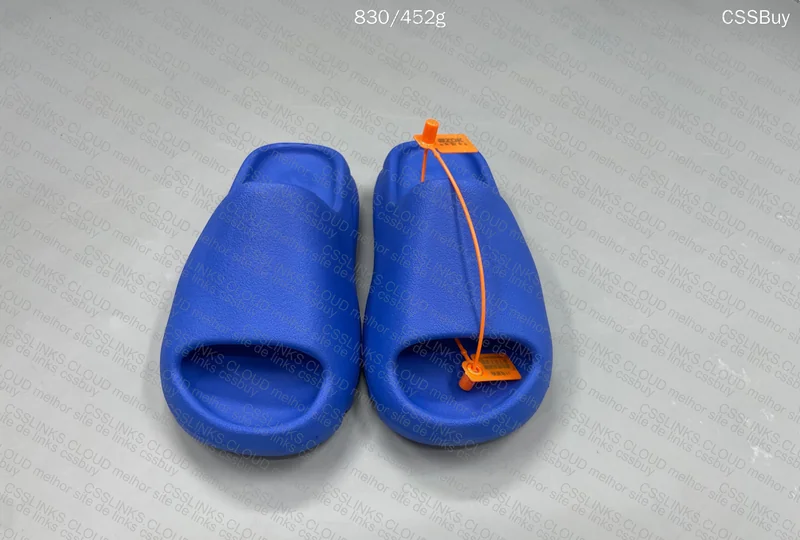 Yeezy Slide Azure - GL?