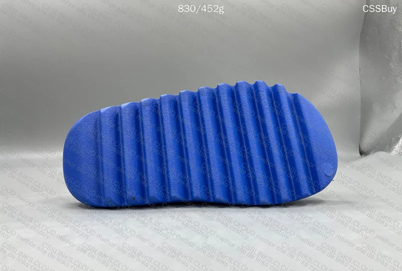 Yeezy Slide Azure - GL? 5