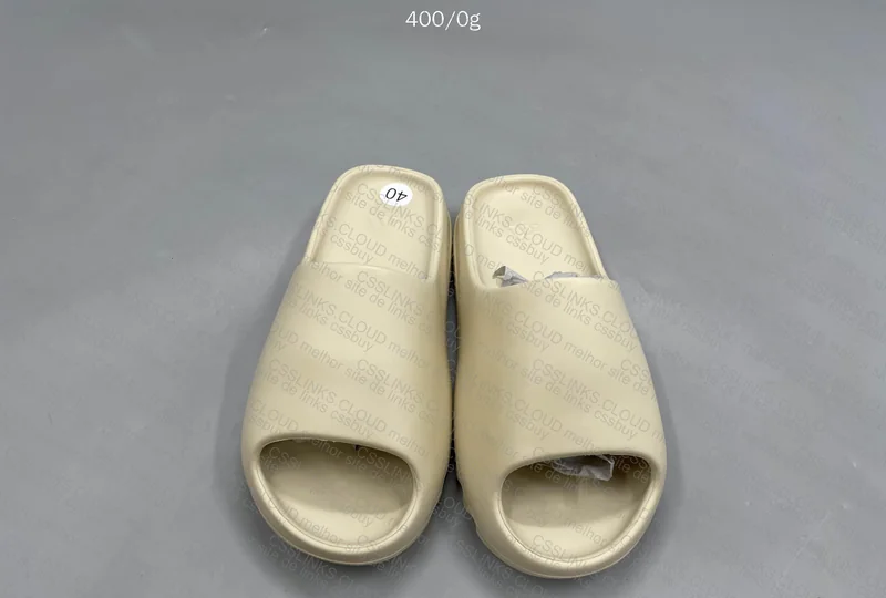 Yeezy Slide B Grade 29,30Y