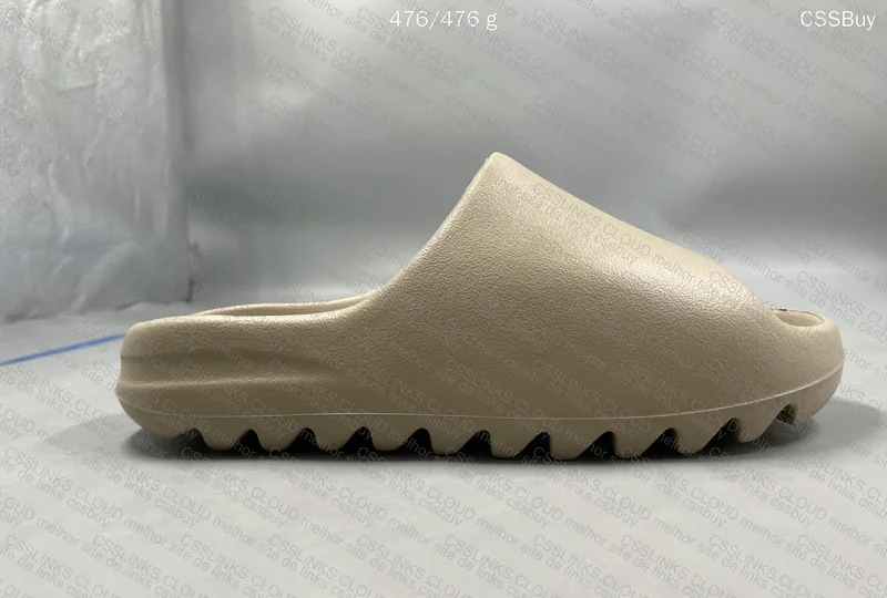 Yeezy Slide Beige 4