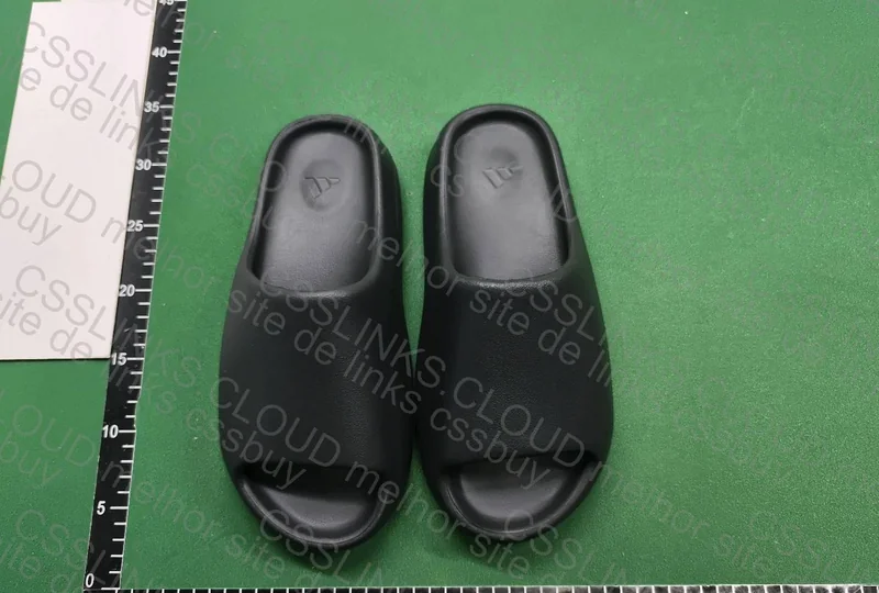 Yeezy slide black 5