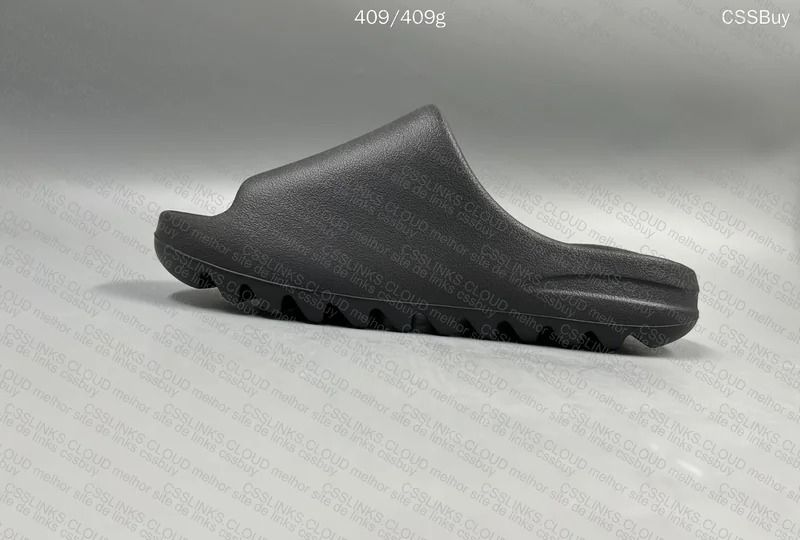 YEEZY SLIDE BLACK ONYX 6