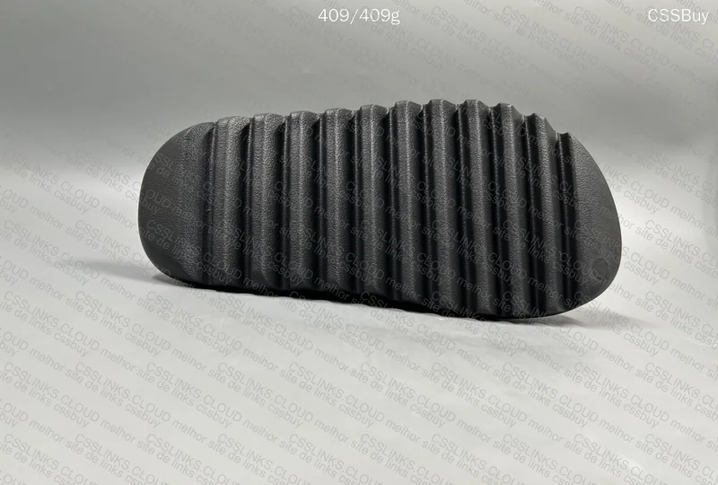 YEEZY SLIDE BLACK ONYX 7