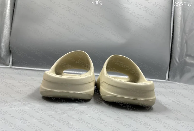 Yeezy Slide Bone