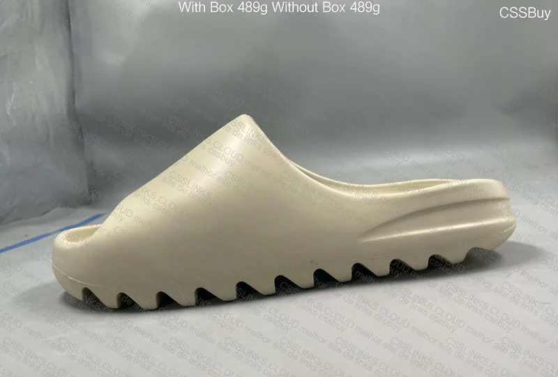 Yeezy Slide Bone 3