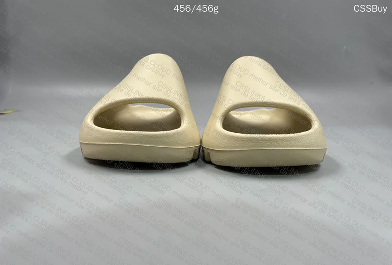 Yeezy Slide Bone 3