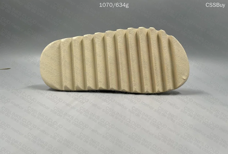 Yeezy Slide Bone 5