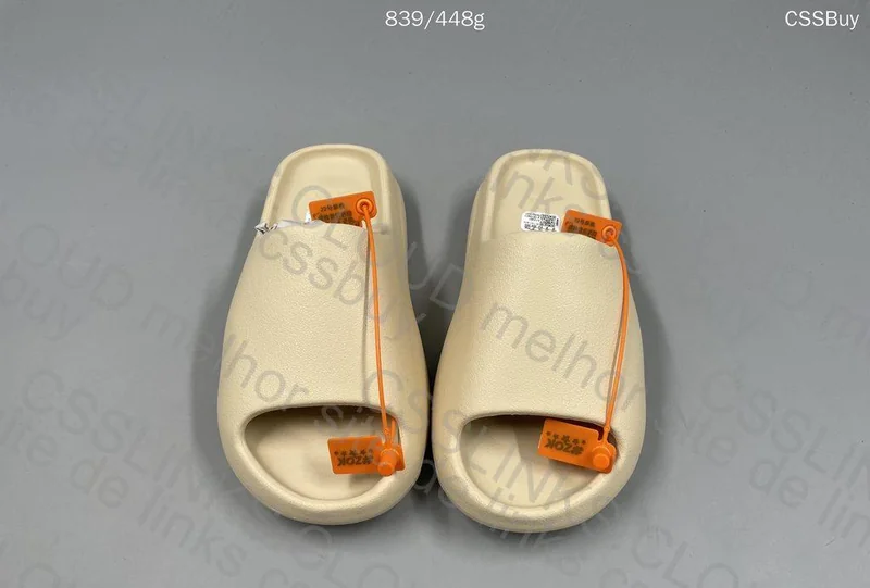 Yeezy Slide Bone