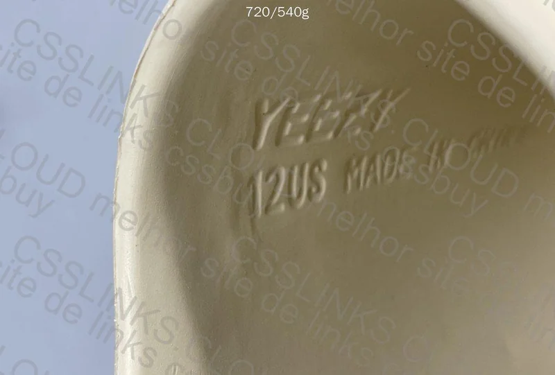 Yeezy Slide Bone 7
