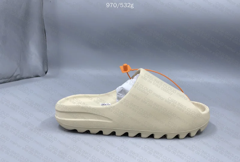 Yeezy Slide Bone 5