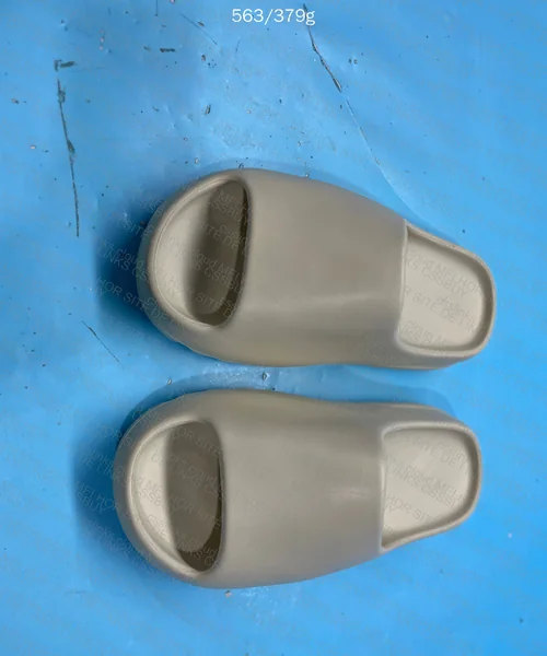 Yeezy Slide Bone GL or RL? 5