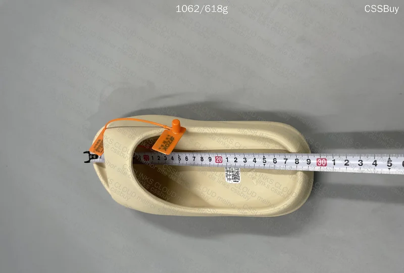 Yeezy Slide Bone ZOK 10