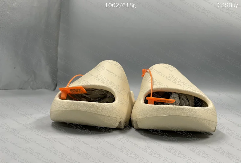Yeezy Slide Bone ZOK 2