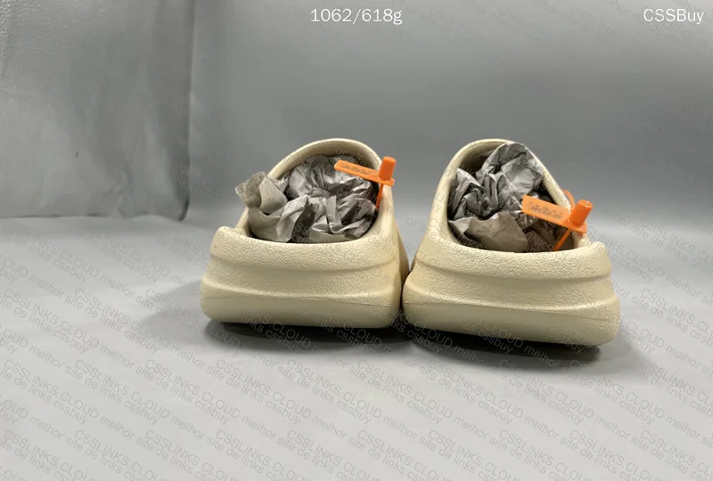 Yeezy Slide Bone ZOK 3