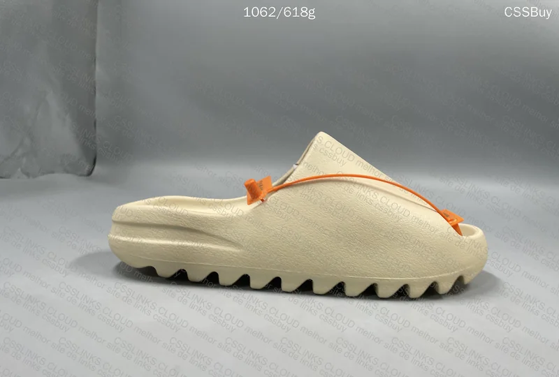 Yeezy Slide Bone ZOK 6