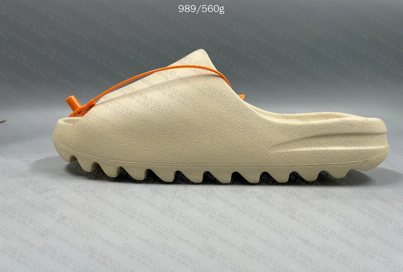 Yeezy Slide Bone ZOK