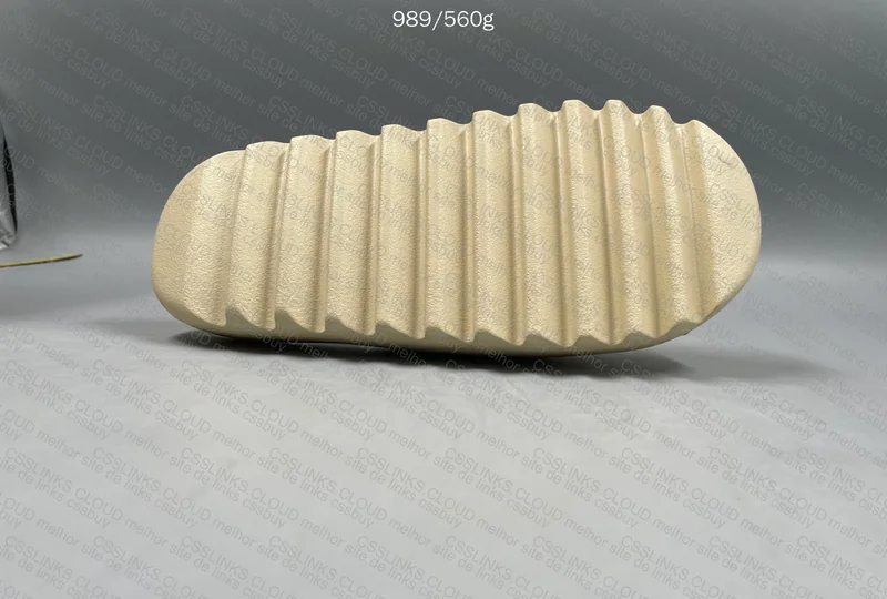Yeezy Slide Bone ZOK 3