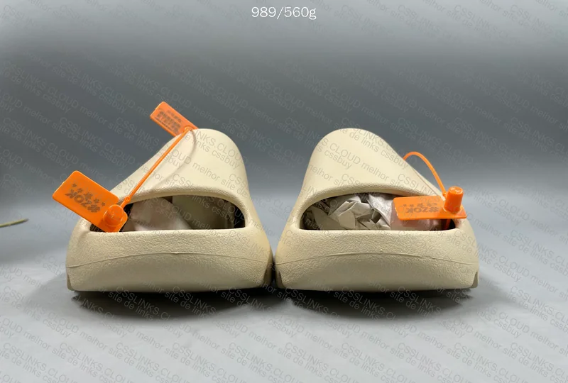 Yeezy Slide Bone ZOK 4
