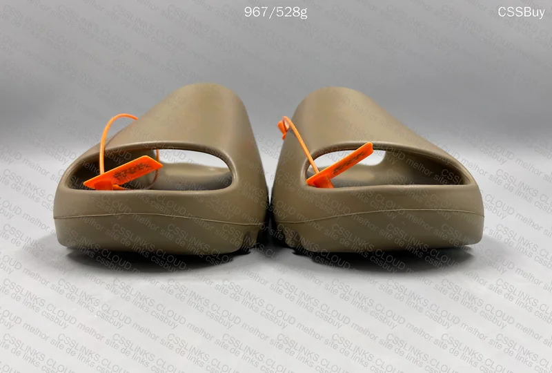 Yeezy Slide Brown, gl? 6