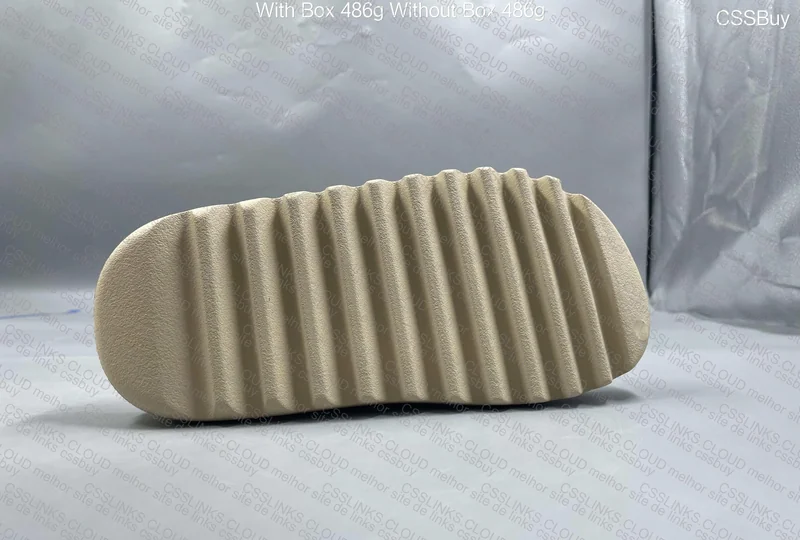 Yeezy Slide 28¥