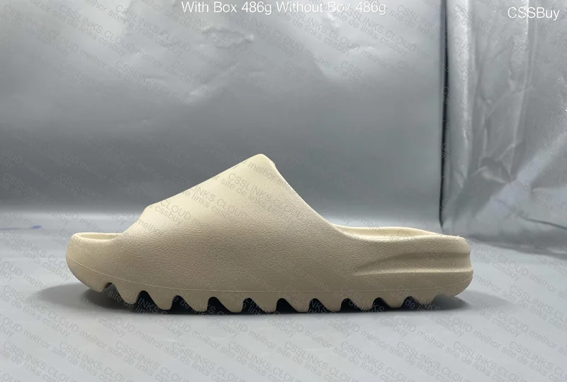 Yeezy Slide 28¥ 6