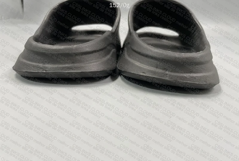 Yeezy Slide 6 Yuan 3