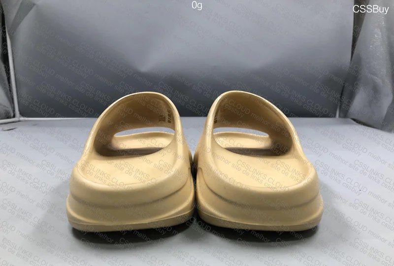 Yeezy Slide “Desert” 5