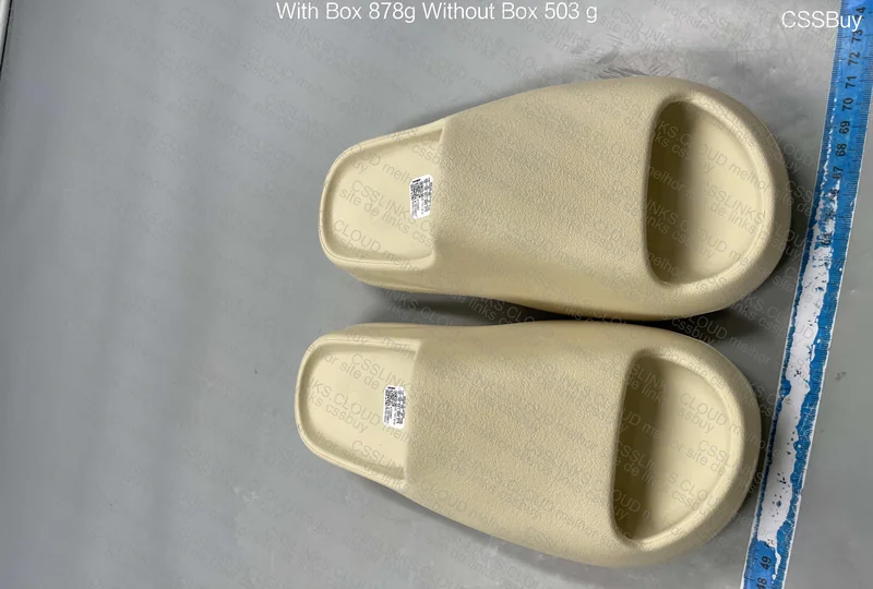 Yeezy Slide GTR 3