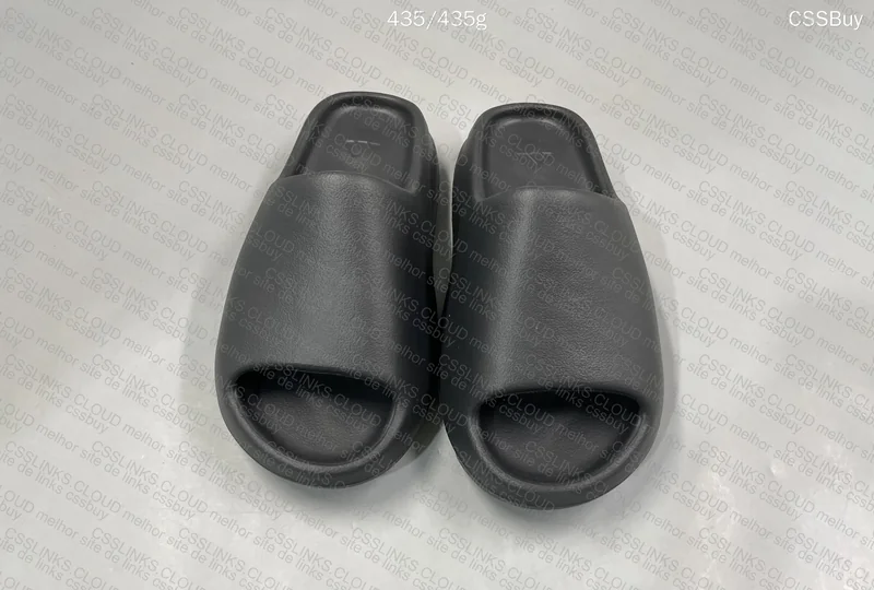 Yeezy slide, GLLL?? 2