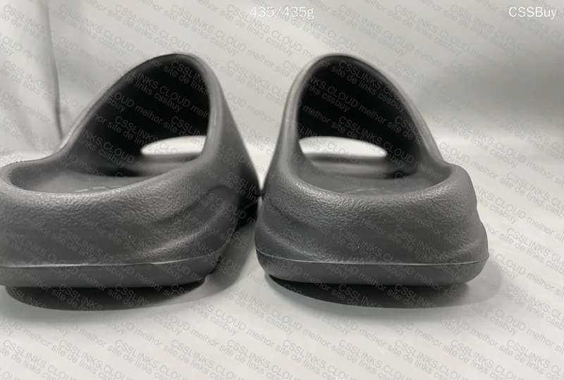 Yeezy slide, GLLL?? 3