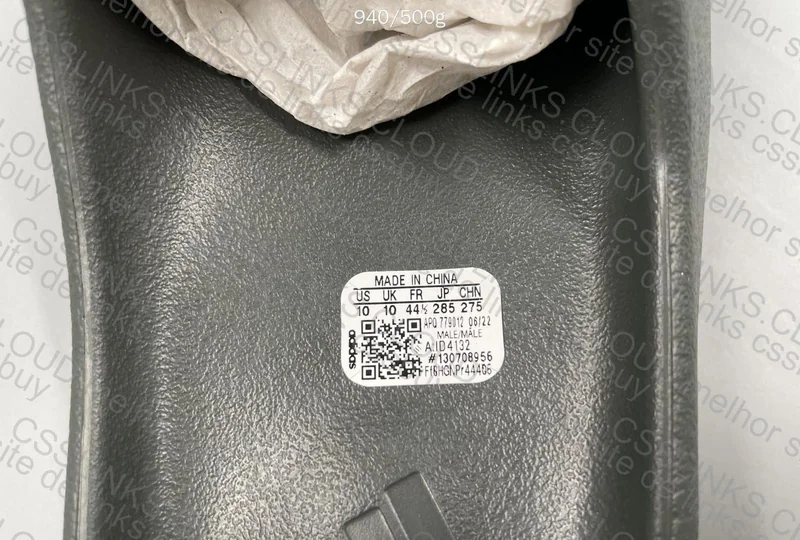 Yeezy Slide Granite 10