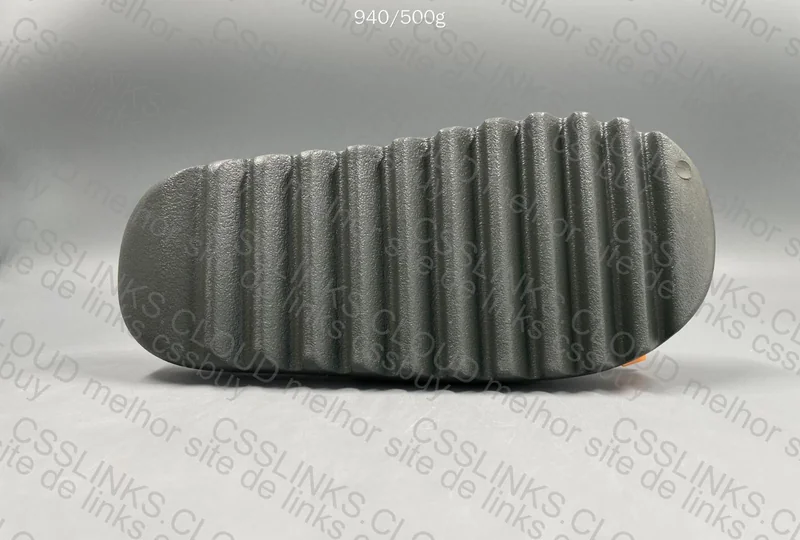 Yeezy Slide Granite 6