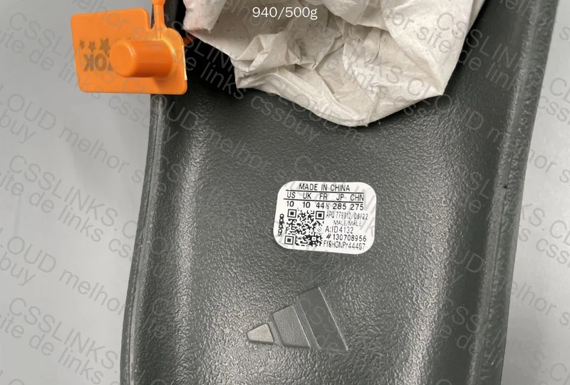 Yeezy Slide Granite 7