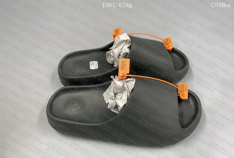 Yeezy Slide Granite ZOK