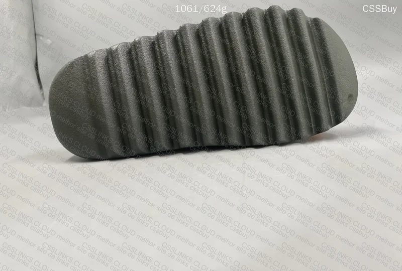 Yeezy Slide Granite ZOK 4