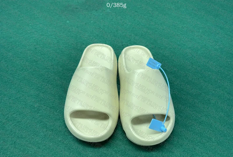Yeezy Slide (JMDY)