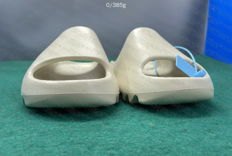 Yeezy Slide (JMDY) 2