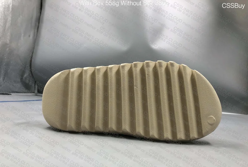 Yeezy Slide LW