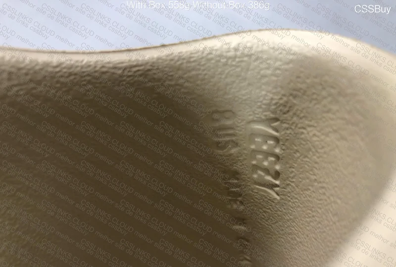 Yeezy Slide LW 2