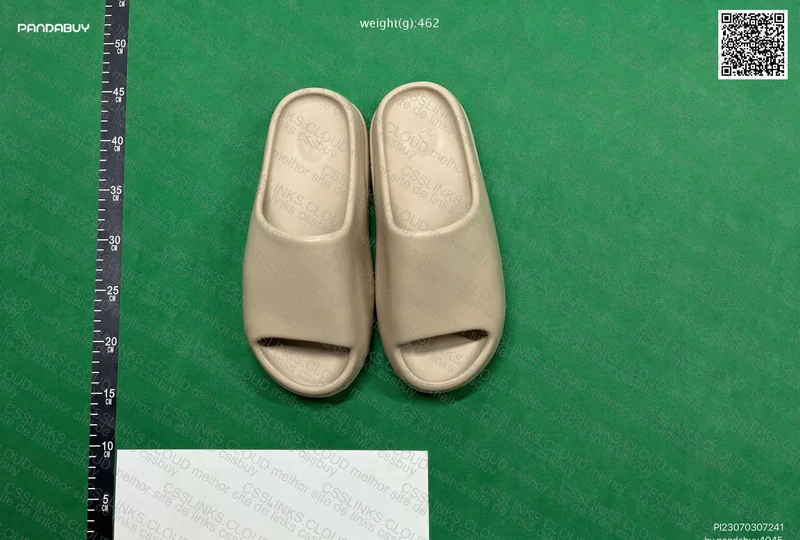 YEEZY SLIDE LW 5