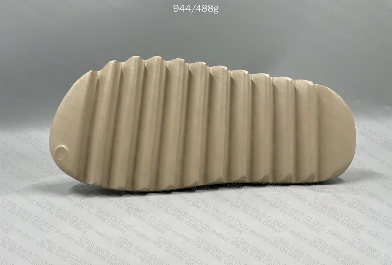 Yeezy Slide LW 5