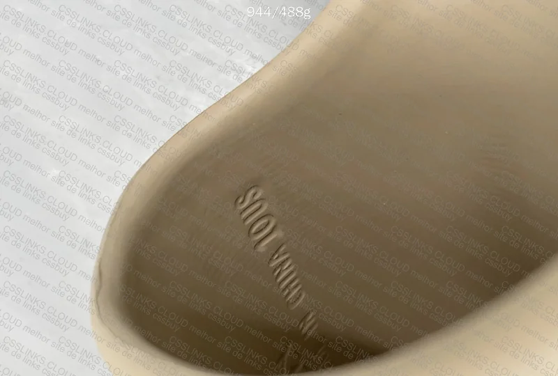 Yeezy Slide LW 6
