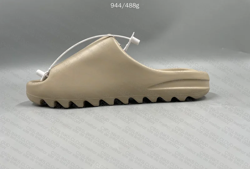 Yeezy Slide LW 7