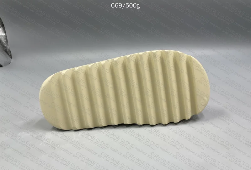 Yeezy Slide LW 6