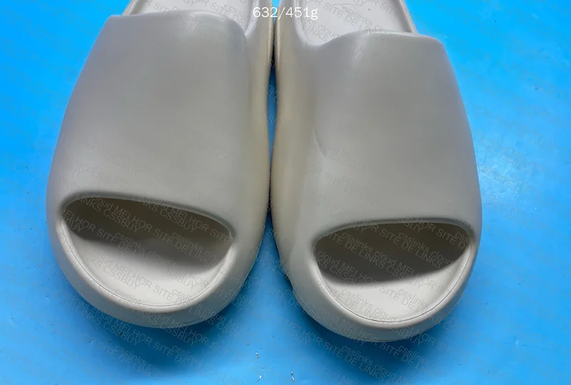 yeezy slide lw 4