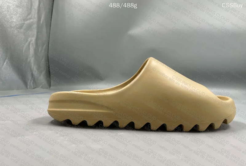 Yeezy Slide LW B