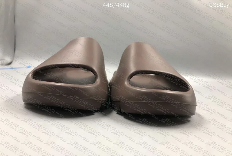Yeezy Slide (LW B) 3