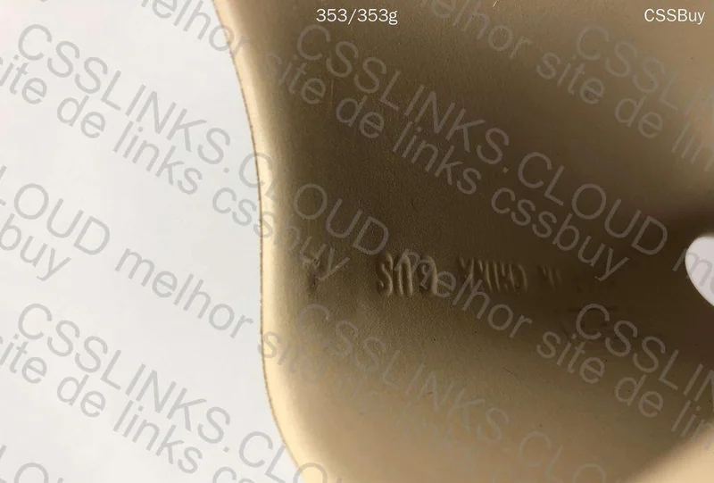 Yeezy Slide (LW B) 11