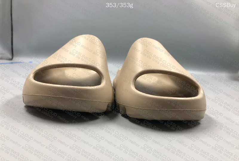 Yeezy Slide (LW B) 2
